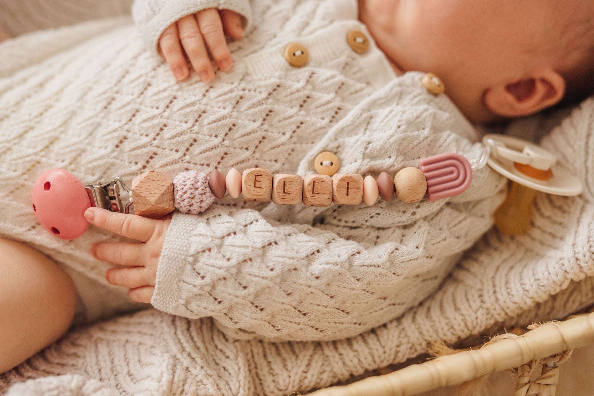 Schnullerkette personalisiert mit Namen – altrosa