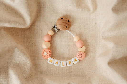 Schnullerkette personalisiert mit Namen – apricot
