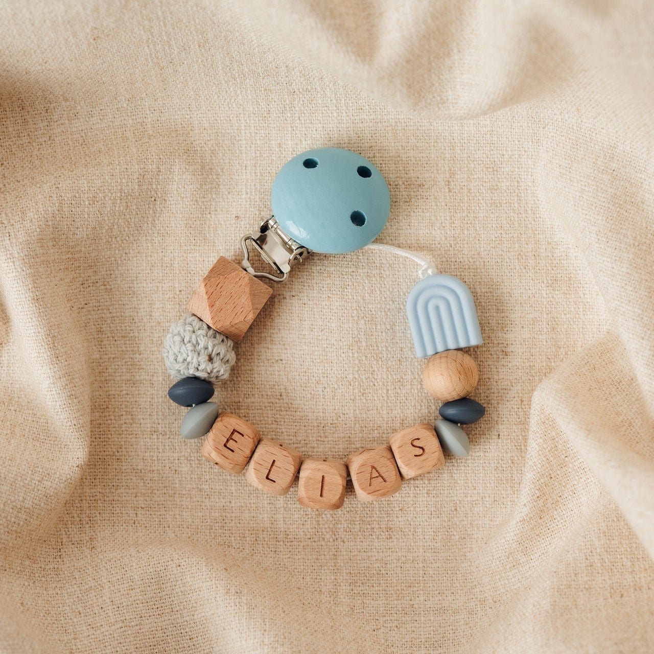 Schnullerkette personalisiert mit Namen – hellblau