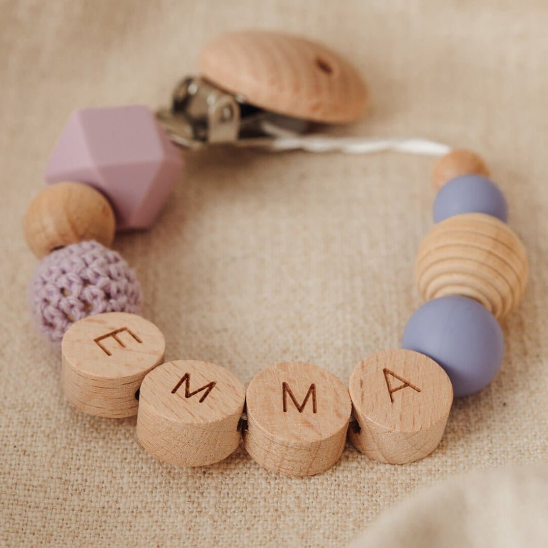 Schnullerkette personalisiert mit Namen rund – lila